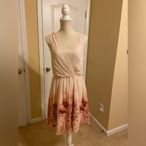LAUREN CONRAD CREAM FLORAL SLEEVELESS DRESS